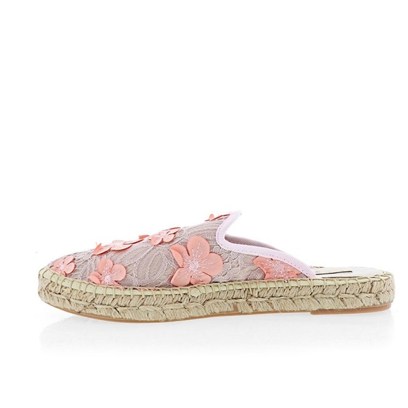 NEW Clara Duran Flower Petal Backless Slip On Espadrille (Size 36 EU, size 6 US) - Picture 3 of 7